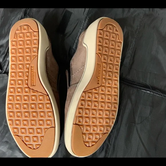 olukai laeahi-li-ili-mens leather-sneakers in charcoal gray - Picture 7 of 8